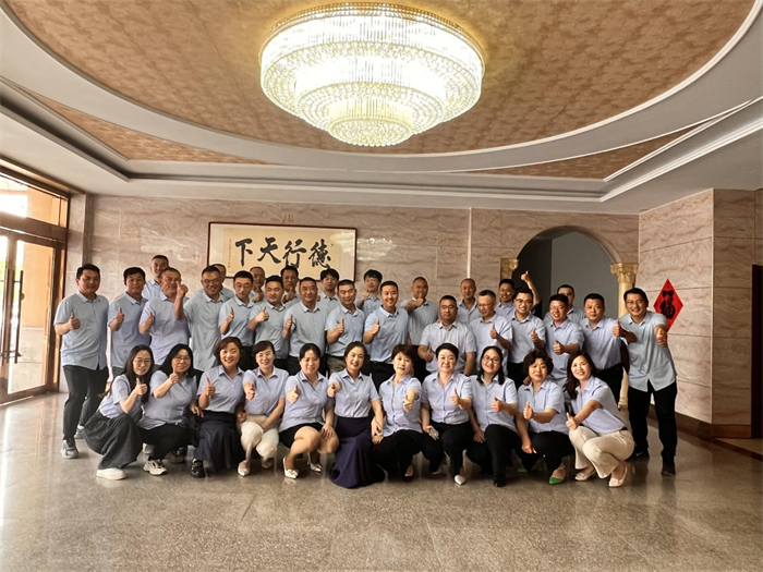 未來(lái)不負(fù)韶華，繼續(xù)砥礪前行，第一季度總結(jié)大會(huì)順利召開(kāi)
